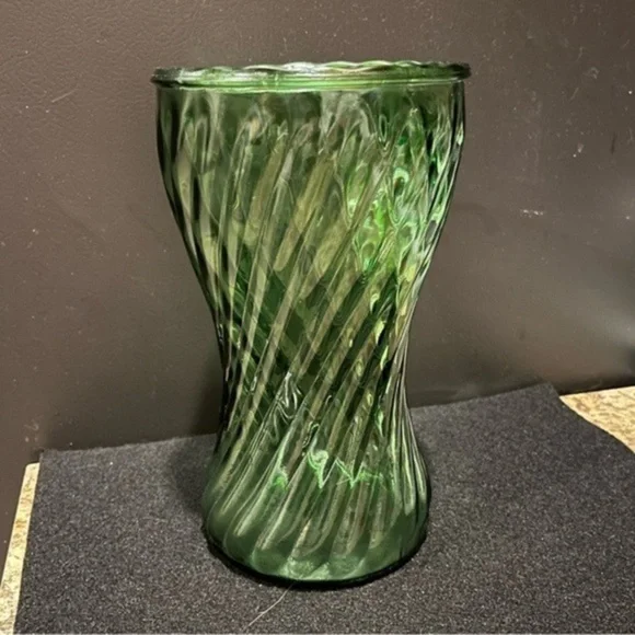 Vintage Randall Vase Green Swirl Pattern 8” - Picture 9 of 15